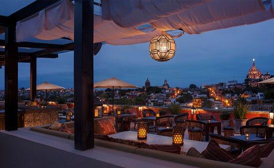 Luna Rooftop Tapas Bar
